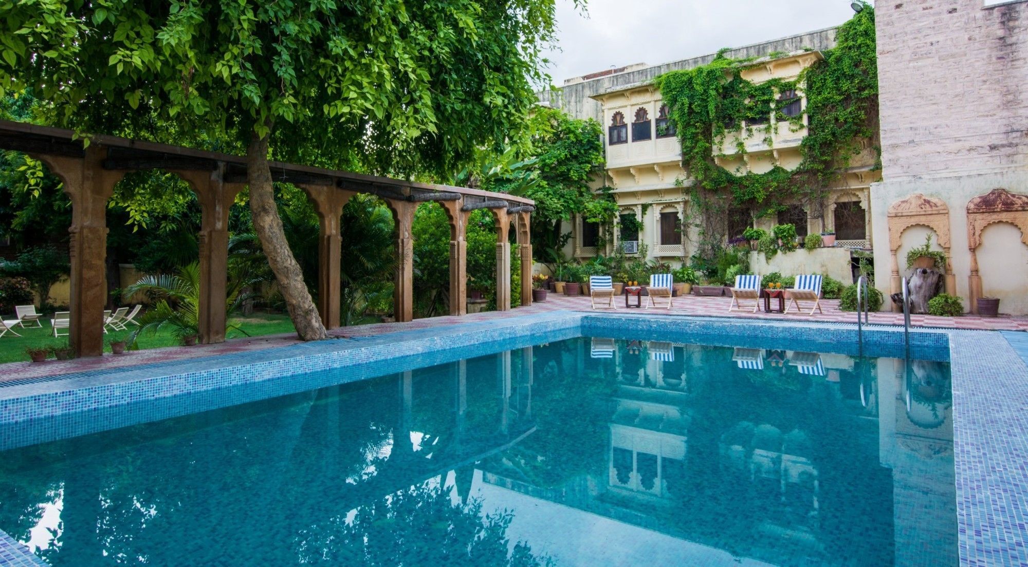 V Resorts Jhalamand Garh Jodhpur Jodhpur  Exterior foto